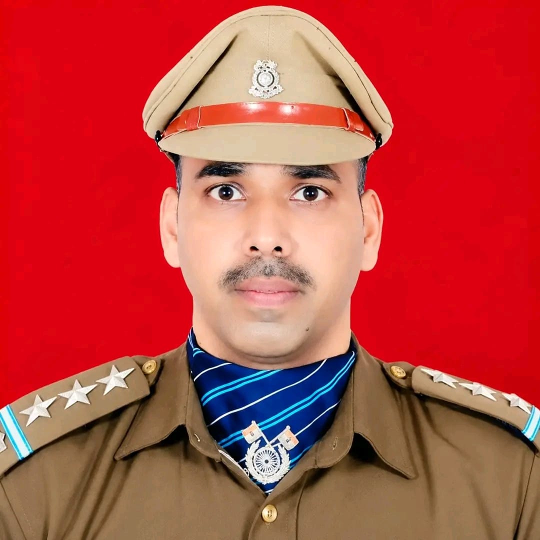 श्रीनगर में शहीद हुए महेंद्रगढ़ के इंस्पेक्टर मनोज कुमार, पीछे छोड़ गए पत्नी, 4 बेटियां और एक बेटा