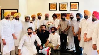 एक फ्रेम में दिखे पंजाब कांग्रेस के दिग्गज, परगट सिंह को बधाई देने पहुंचे कई वरिष्ठ नेता; गुटबाजी पर लगेगा विराम?
