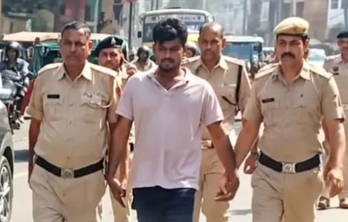 ASI को थप्पड़ मारना असलम को पड़ा भारी, पुलिस ने कराई परेड, 6 मुकदमे दर्ज