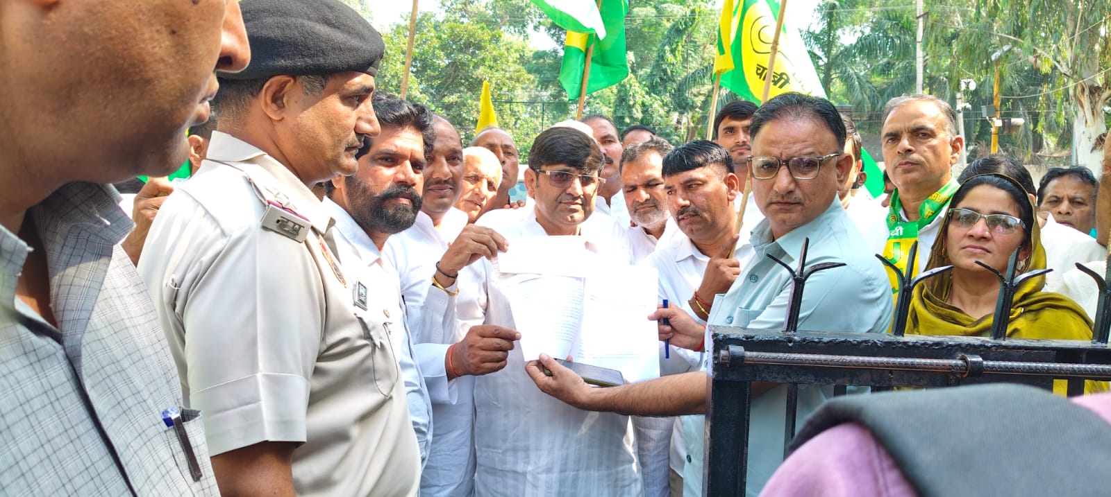 किसानों की परेशानी पर जजपा ने खोला मोर्चा, MSP में 200 रुपये बढ़ाने की मांग