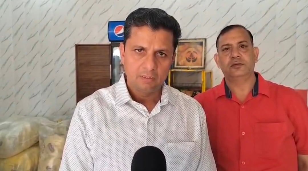 दिवाली पर मिठाई खरीदने से पहले हो जाएं सावधान! सोनीपत में खाद्य सुरक्षा विभाग की छापेमारी