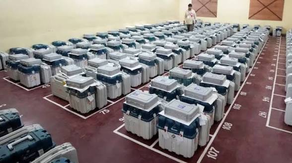 पंजाब में विधानसभा चुनाव की तैयारी तेज, 12 नवंबर से EVM-VVPAT की जांच शुरू; अधिकारियों को दी गई ट्रेनिंग