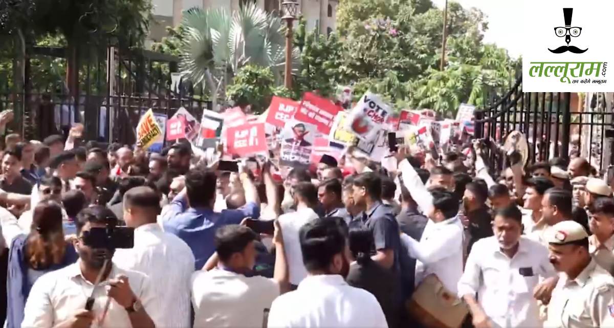 INDIA Bloc March Live: इंडिया ब्लॉक का ज्ञानेश कुमार और SIR के खिलाफ मार्च शुरू, राहुल गांधी-अखिलेश यादव समेत 100 से ज्यादा विपक्षी सांसद शामिल