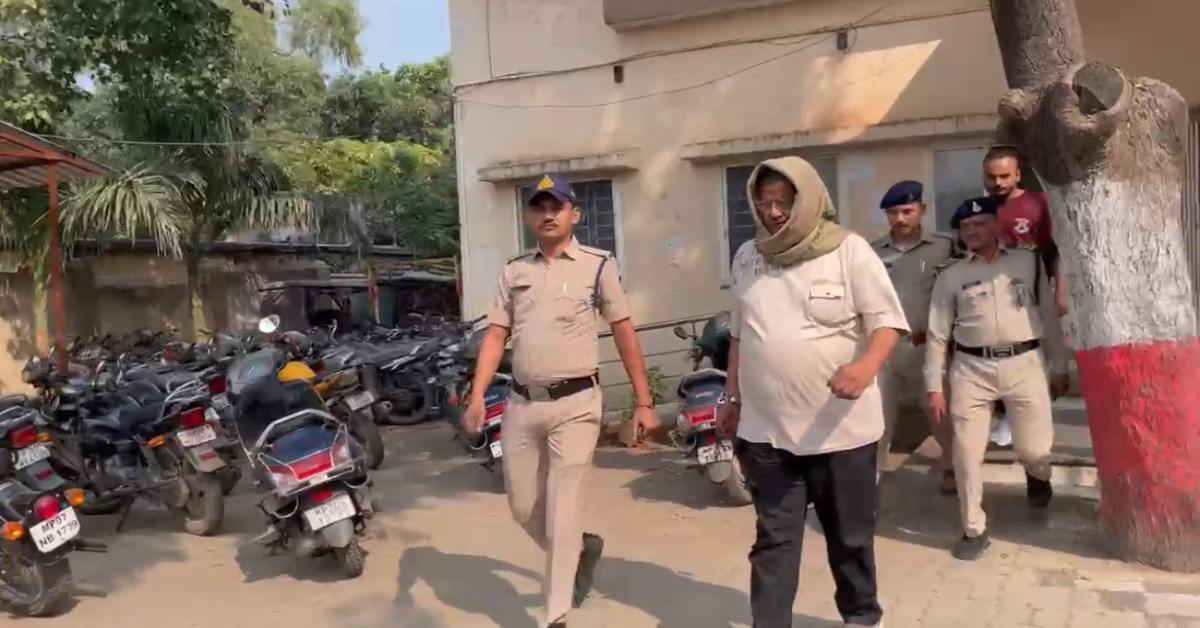 25 महीने से फरार ‘शमीम कबाड़ी’ गिरफ्तार: कबाड़ गोदाम ब्लास्ट के बाद दुबई भाग गया था, लौटते ही पुलिस ने दबोचा