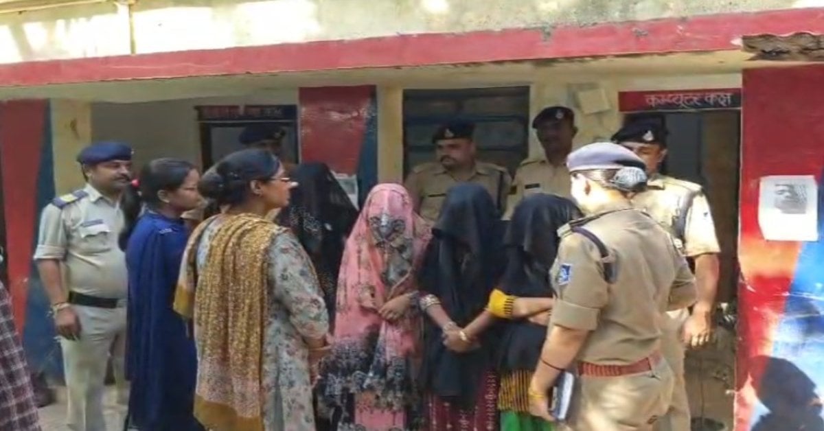 बांग्लादेश से हावड़ा, फिर जम्मू-कश्मीर… ‘डंकी रूट’ से म्यांमार की युवतियों की मानव तस्करी! 4 बरामद, अब NIA करेगी जांच