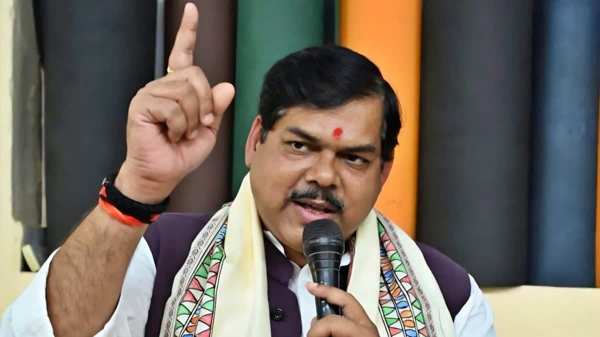 ‘…तो एक दिन में आयोजित होगी परीक्षा’, TRE-4 शिक्षक भर्ती को लेकर मिथिलेश तिवारी का बड़ा बयान
