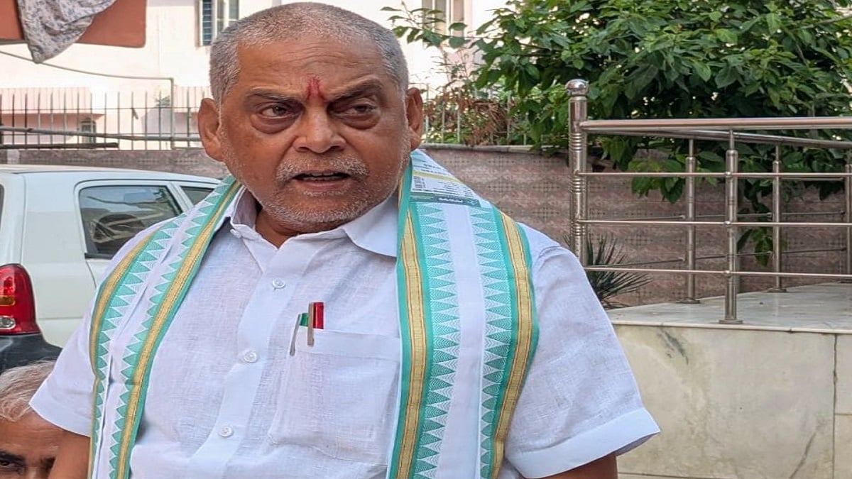 पटना स्नातक सीट से JDU उम्मीदवार नीरज कुमार को पड़ा दिल का दौरा, ICU में भर्ती