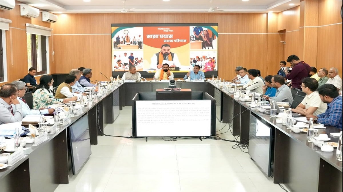 सड़क, बिजली और बाजार… नितिन गडकरी के सामने CM सम्राट ने निवेशकों को बताया विकसित बिहार का रोडमैप