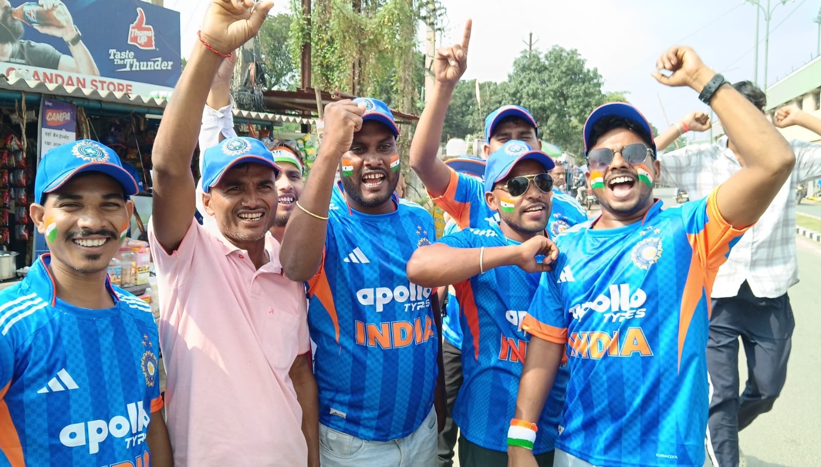 India vs West Indies T20: रांची में क्रिकेट का जुनून चरम पर, वैभव सूर्यवंशी और ईशान किशन को देखने उमड़े फैंस, टीम इंडिया की जीत की उम्मीद