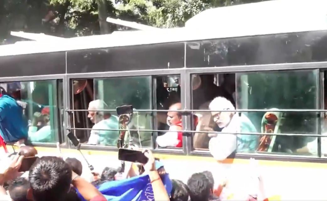 राहुल गांधी-प्रियंका गांधी को हिरासत में लिया गयाः INDIA ब्लॉक मार्च पर दिल्ली पुलिस का एक्शन, ज्ञानेश कुमार के खिलाफ 5 दिन में पांचवां प्रदर्शन