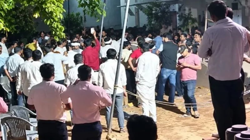 Rajasthan Panchayat Election: मोरीजा पंचायत में मतपेटी सील होते ही क्यों भड़के ग्रामीण? पथराव के बाद लाठीचार्ज