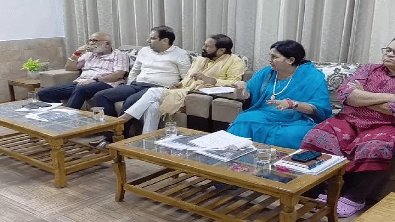 ‘लोग ज्यादा काटते हैं…’ कोटा में आवारा कुत्तों पर मेयर की टिप्पणी वायरल