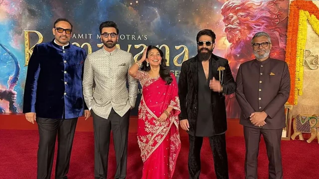 Ramayana Global Premiere: लॉस एंजिल्स में ‘रामायण’ का ग्रैंड प्रीमियर, पत्नी के साथ पहुंचे यश, रणबीर-साई ने जीता फैंस का दिल
