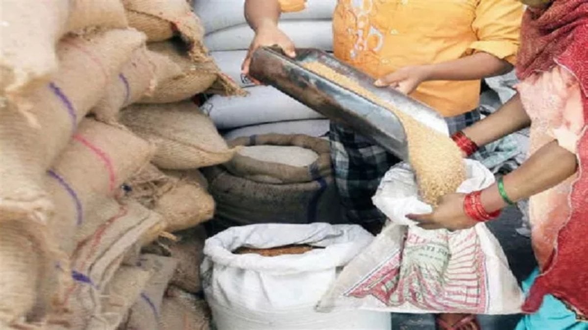 त्योहारी सीजन में खाने की आफत! पलामू समेत 6 जिलों में राशन सप्लाई ठप, डोर स्टेप डिलीवरी में बड़ी लापरवाही