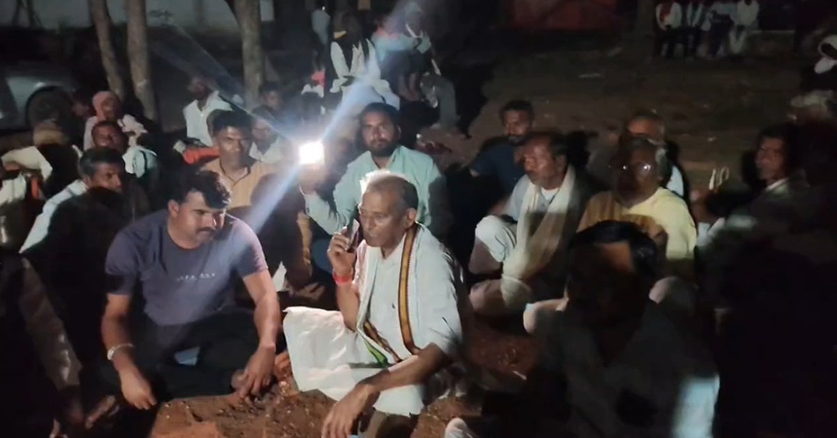 बीजेपी विधायक के 10 घंटे तक धरने के बाद भी नहीं छूटा ट्रैक्टर, आधी रात तक मनाते रहे कलेक्टर-एसपी, सीएम के फोन के बाद खत्म हुआ धरना