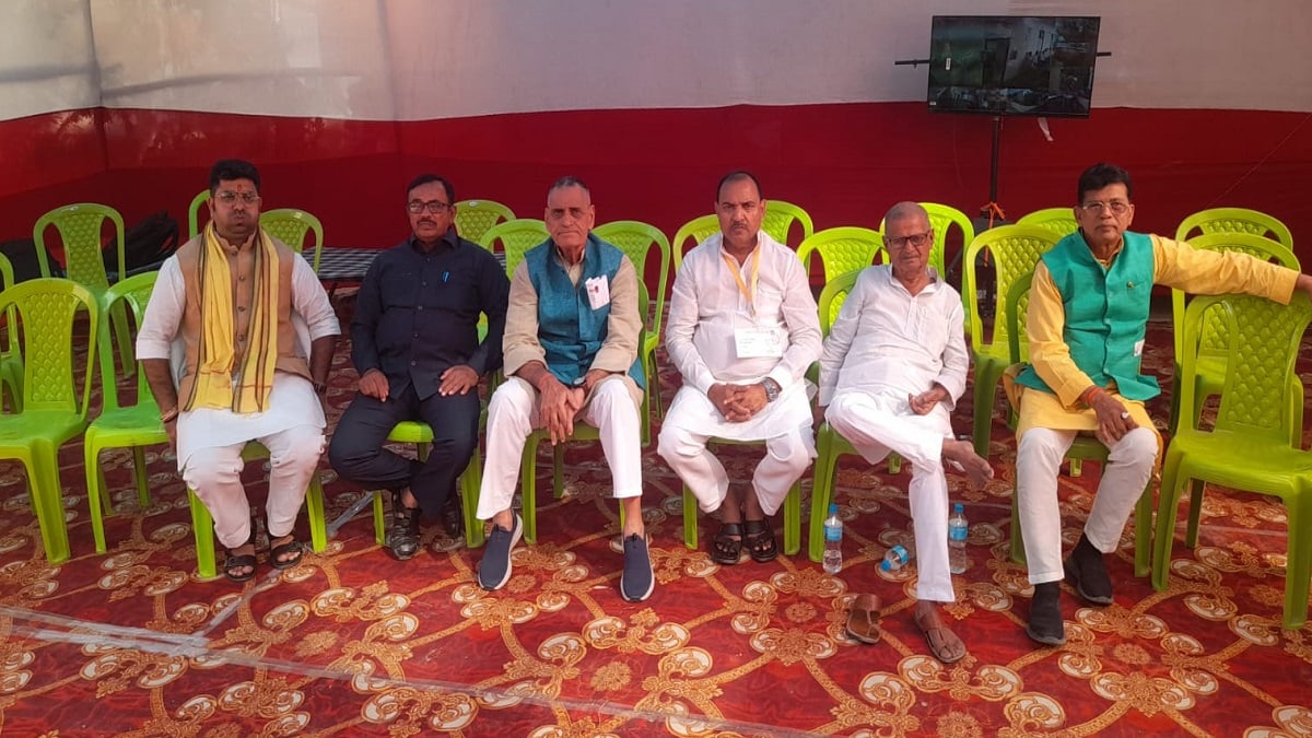 सारण शिक्षक निर्वाचन क्षेत्र में बड़ा उलटफेर, निर्दलीय राहुल राज 2722 वोट के साथ सबसे आगे