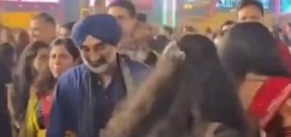 वायुसेना प्रमुख एयर चीफ मार्शल अमर प्रीत सिंह ने वडोदरा में किया गरबा, वीडियो हुआ वायरल