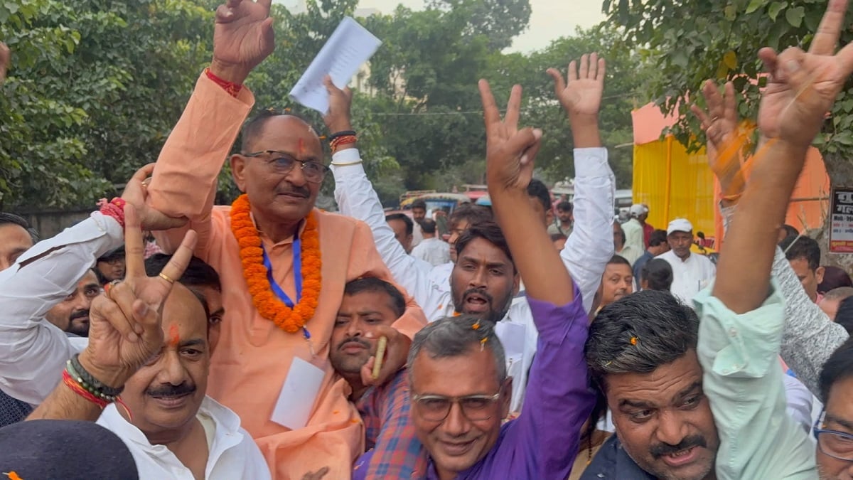 बिहार MLC चुनाव में NDA का खुला खाता, तिरहुत शिक्षक सीट से BJP के नरेंद्र प्रसाद सिंह जीते