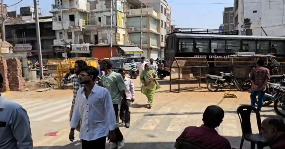 शाही मस्जिद विवाद: 8 दिन बाद खुला बाजार लेकिन अब भी सन्नाटा, पथराव के बाद करोड़ों का कारोबार प्रभावित