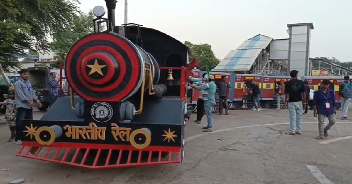 भोलेनाथ चलाएंगे भाप इंजन, गणपति बनेंगे गार्ड! विदिशा के मोहनगिरी तिराहे पर दिखेगी अनोखी झांकी