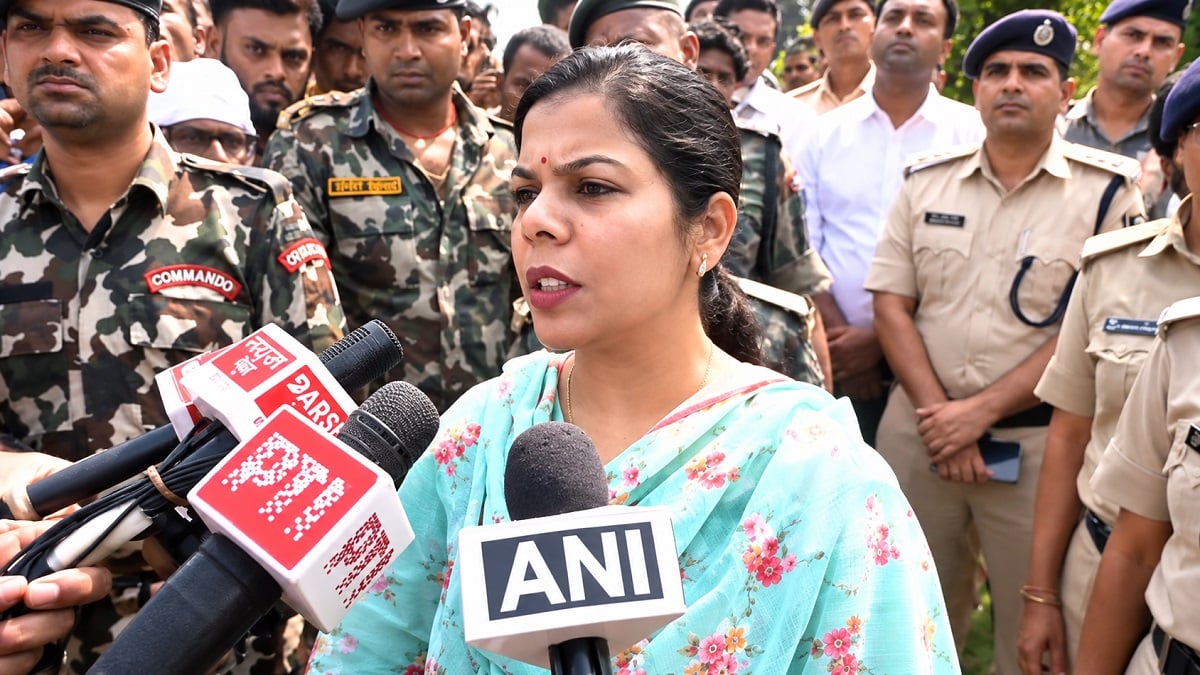 9 बच्चियों समेत 13 की मौत, वैशाली नाव हादसे पर DM वर्षा सिंह का बयान आया सामने