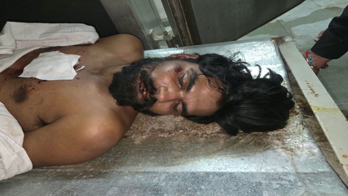 होटल में खाने को लेकर खूनी संघर्षः सीने में चाकू लगने से युवक की मौत, दो घायल, सीसीटीवी में कैद वारदात
