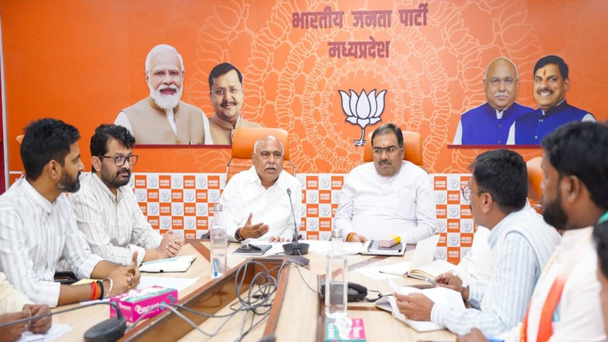 बीजेपी में बैठकों का दौरः प्रदेश अध्यक्ष और संगठन महामंत्री ने मीडिया- IT विभाग के साथ की अहम बैठक