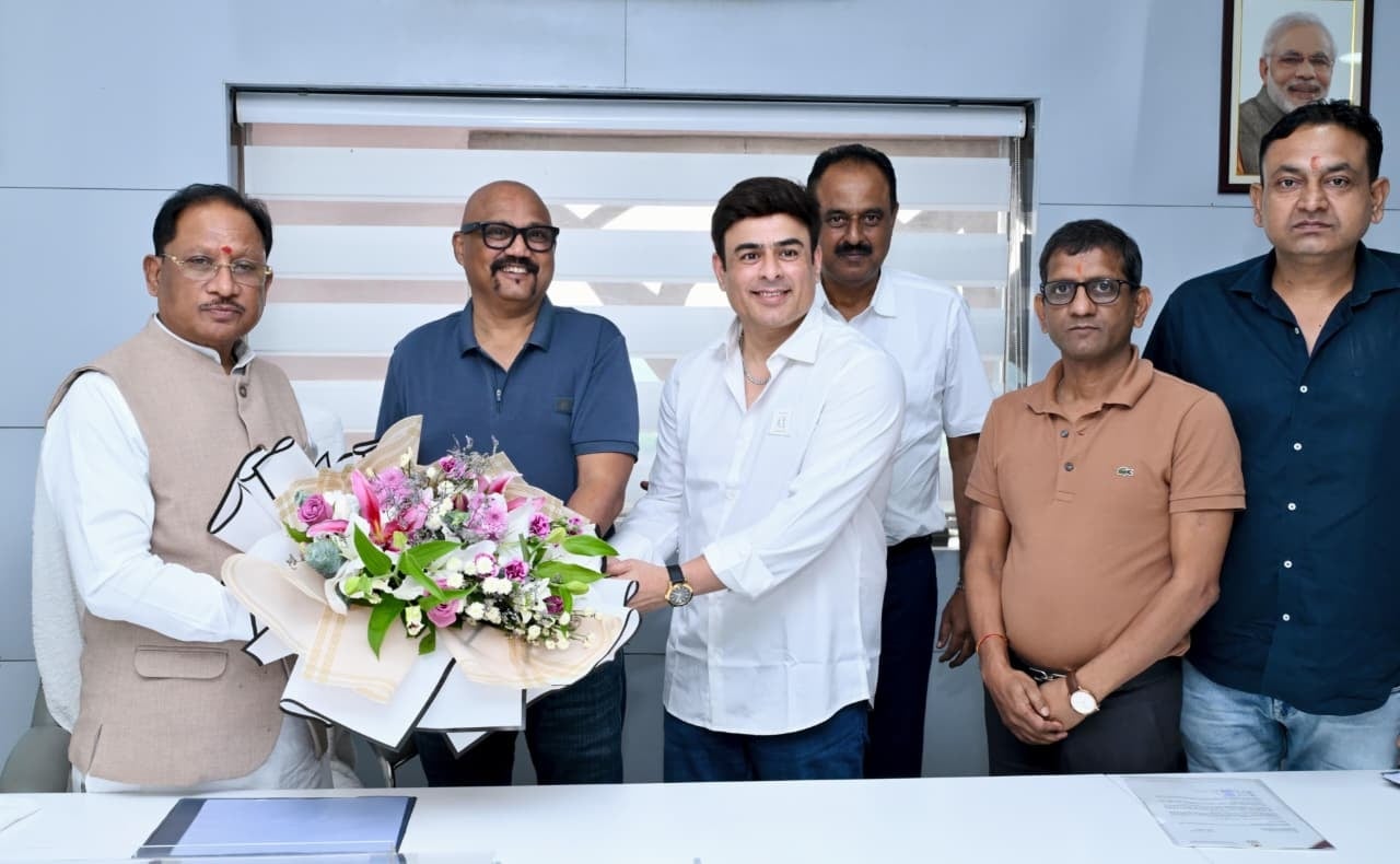 भारत-जिम्बाब्वे मैच में महिलाओं के लिए रहेगी निःशुल्क एंट्री, CM साय ने जताई प्रसन्नता, बोले- ‘हमारी बेटियों और युवा खिलाड़ियों के लिए प्रेरणादायी अवसर’