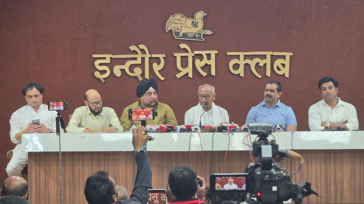 दिग्विजय सिंह ने श्रीराम मंदिर ट्रस्ट और EVM व्यवस्था पर उठाए सवालः ट्रस्ट को भंग कर ‘रामालय’ को कमान सौंपने की मांग