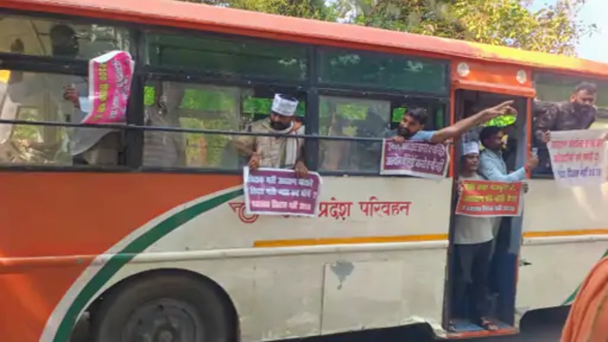 लखनऊ में 68500 शिक्षक भर्ती अभ्यर्थियों का प्रदर्शन, केशव मौर्य के आवास का घेराव; पुलिस से धक्का-मुक्की