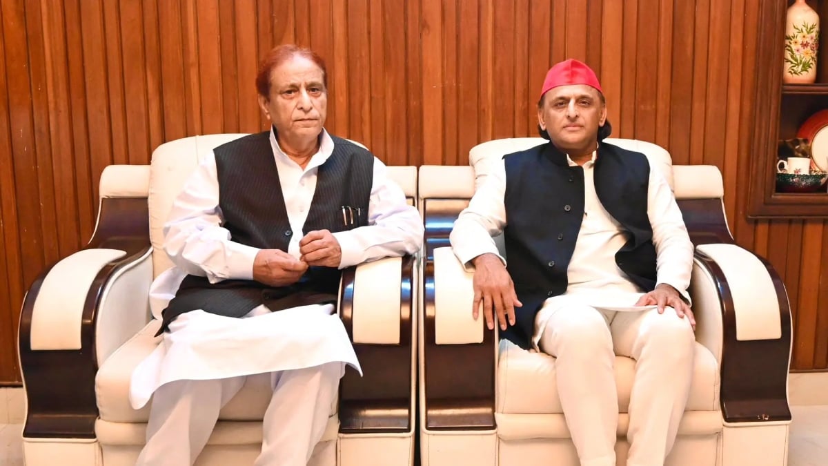 सपा बोली- सरकार बनी तो आजम खान के सारे मुकदमे वापस लेंगे, अखिलेश यादव की मुलाकात पर कांग्रेस का समर्थन