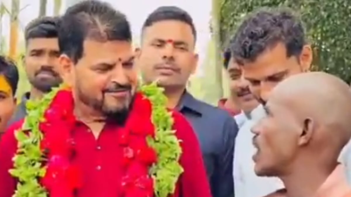 ‘आपका चुनाव चिह्न साइकिल है’, सुनते ही बृजभूषण का ठहाका, VIDEO वायरल