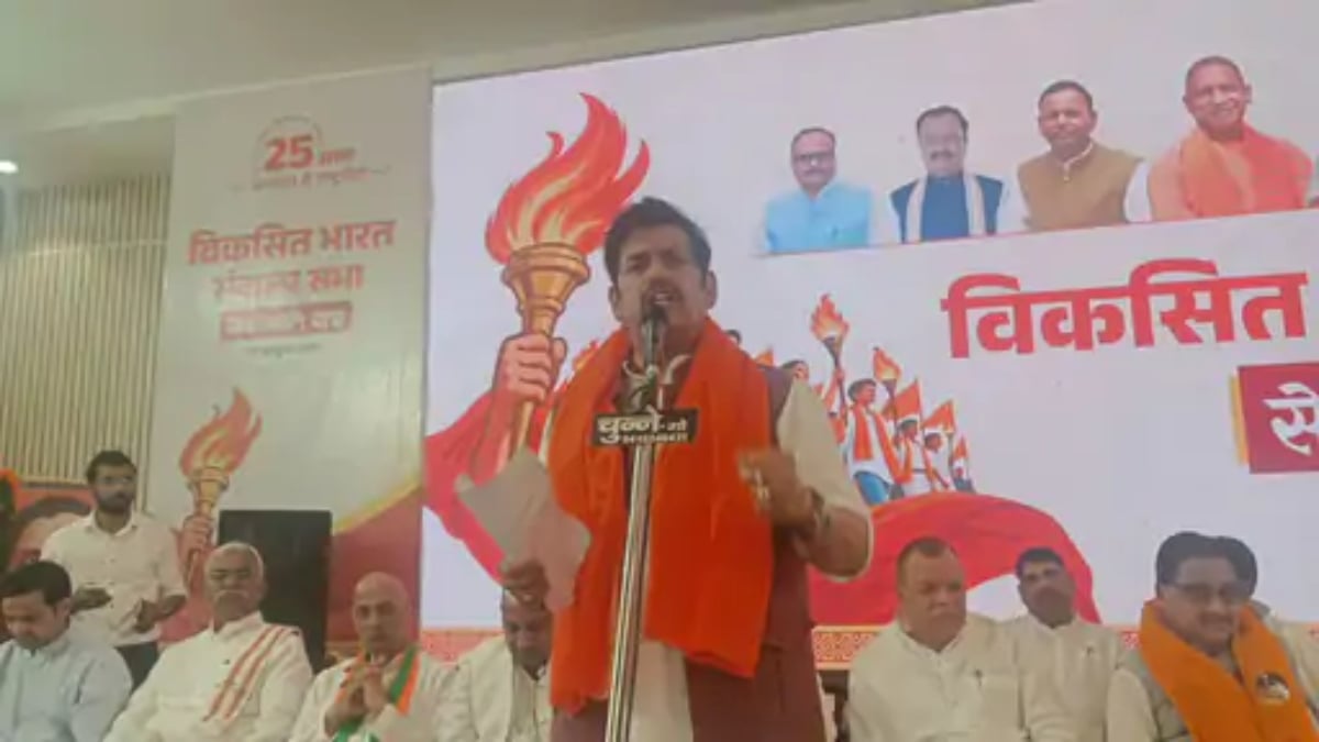 रवि किशन का विपक्ष पर हमला, बोले- EVM आपके पिताजी लाए थे, हारते ही सवाल क्यों?