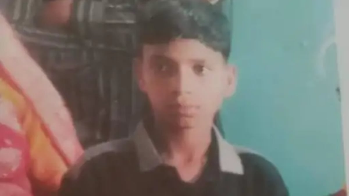 झांसीः तालाब में मिला 11 साल के अंश का नग्न शव, 26 घंटे से था लापता; हत्या की आशंका