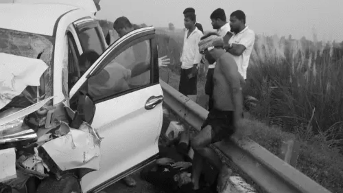 पूर्वांचल एक्सप्रेसवे पर ट्रक में घुसी अर्टिगा, 3 टेनिस खिलाड़ियों की मौत; 3 घायल