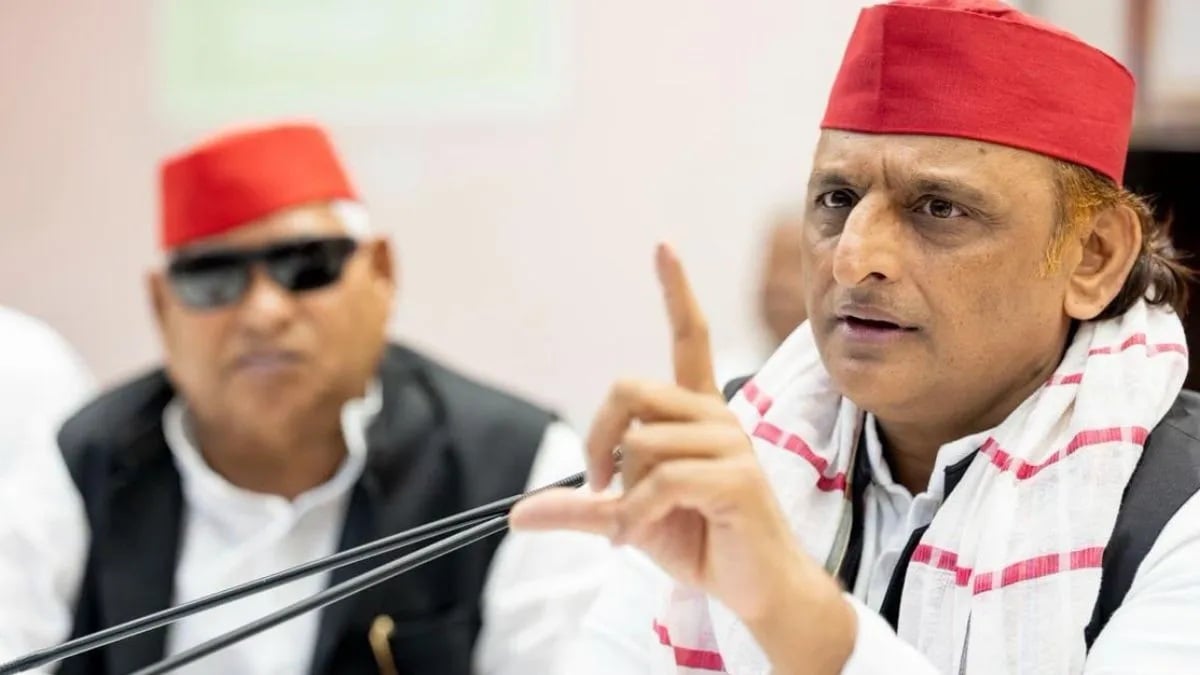 अखिलेश यादव का सरप्राइज मूव: आगरा और गोरखपुर में कटे MLC प्रत्याशियों के टिकट, जानिए कौन हैं ‘नए दावेदार’