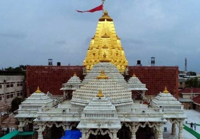 अंबाजी मंदिर: मूर्ति के बिना कैसे होती है पूजा, जानें वीसा यंत्र का रहस्य