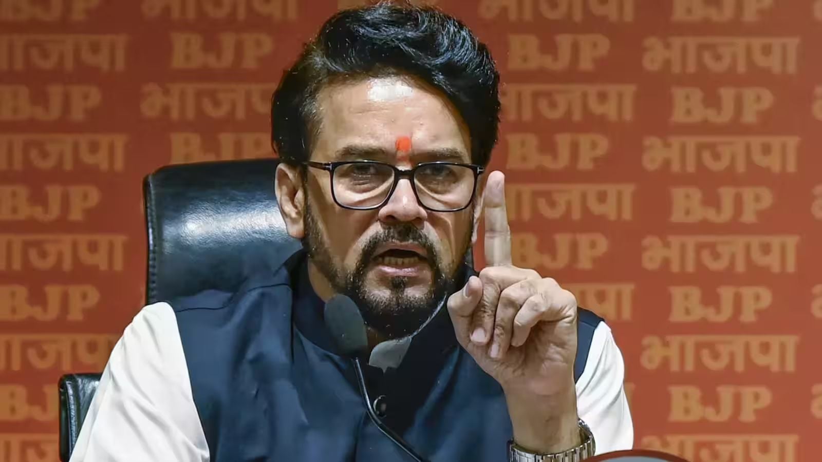 अनुराग ठाकुर का राहुल गांधी पर तीखा हमला, बोले- ‘राज नहीं तो अराजकता फैलाओ’ कांग्रेस का एजेंडा, मांगा वोट चोरी के सबूत