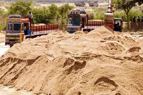 Jharkhand News: चार महीने बाद झारखंड में बालू खनन से हटी रोक, 14 घाटों से ही फिलहाल उठाव
