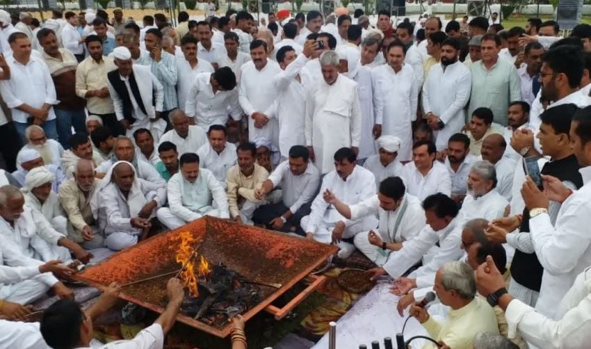 दिवंगत देशखाप चौधरी की रस्म पगड़ी में उमड़ा जनसैलाब! जयंत चौधरी बोले- ‘पश्चिमी यूपी ने खोया अपना संरक्षक’