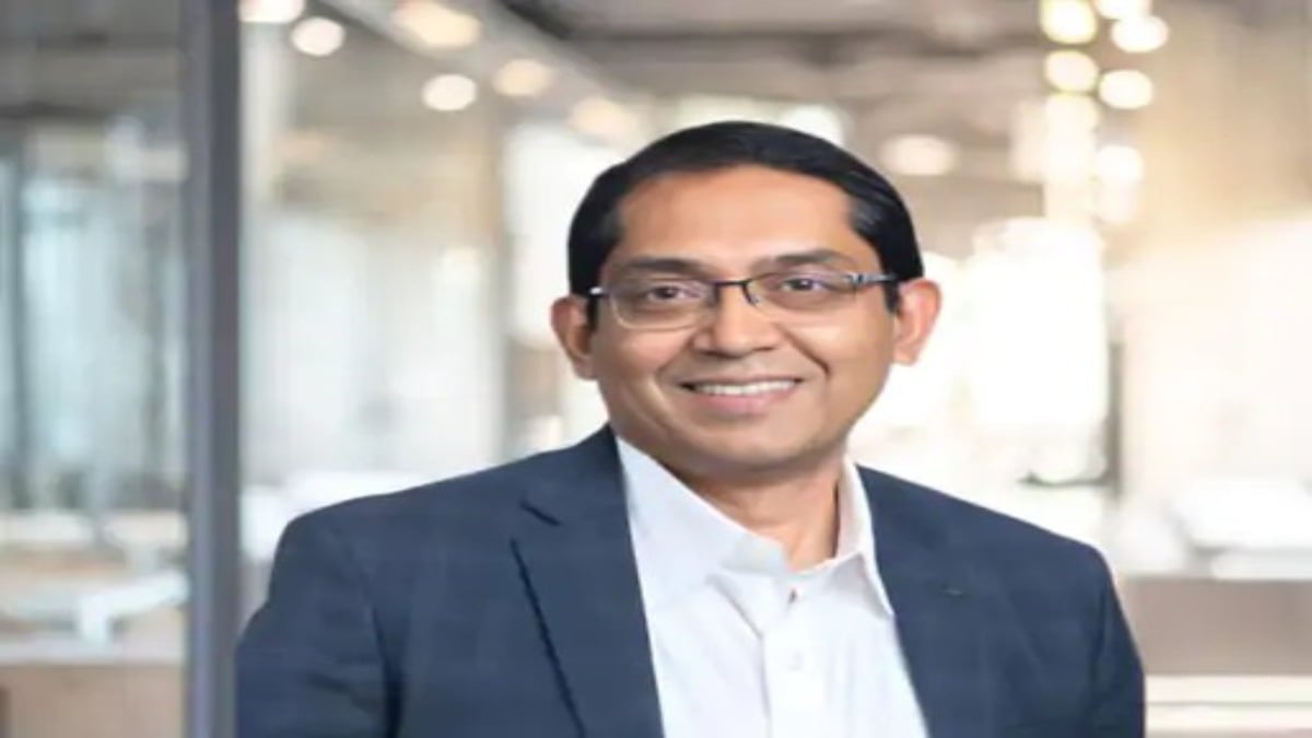 Kotak Bank में नए CEO का ऐलान, शेयर 4% उछला, कौन हैं अनूप साहा, जानिए उनके सामने कौन सी चुनौतियां?