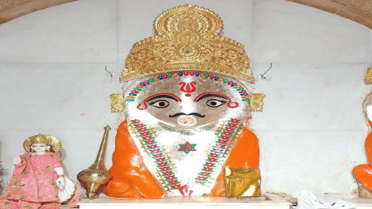 हकलाने-तुतलाने वाले बच्चों का हनुमान जी करते हैं इलाज!