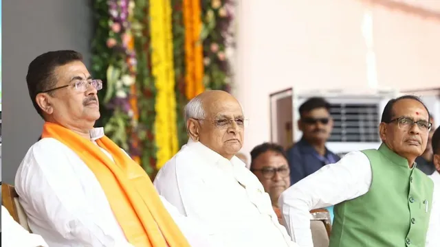वाराणसी-वडनगर सेवा यात्रा का भव्य समापन, CM भूपेंद्र पटेल व शिवराज सिंह ने किया स्वागत