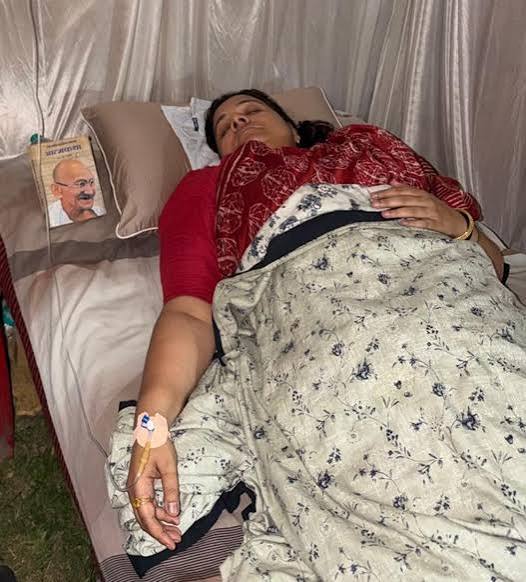 बोकारो में विधायक श्वेता सिंह की भूख हड़ताल का नौवां दिन, बिगड़ी तबीयत, BP और शुगर लेवल गिरा