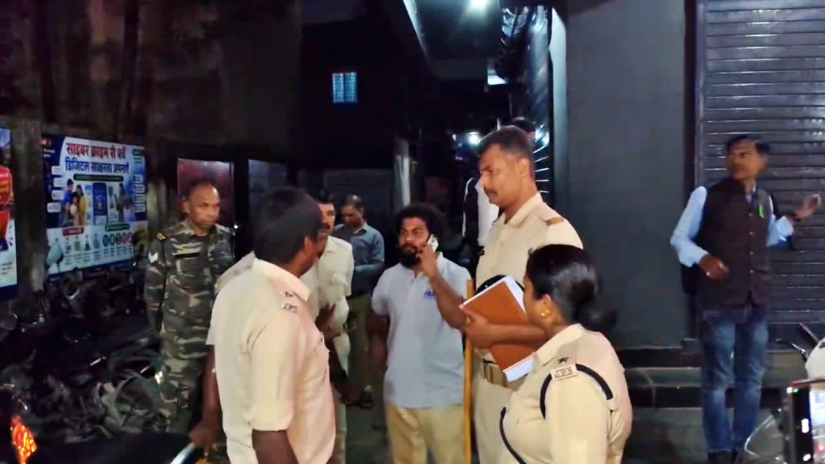 रांची के शूटिंग क्लब में बच्चियों के चेंजिंग रूम की कथित वीडियो रिकॉर्डिंग, ट्रेनर गिरफ्तार, मोबाइल में मिले आपत्तिजनक वीडियो