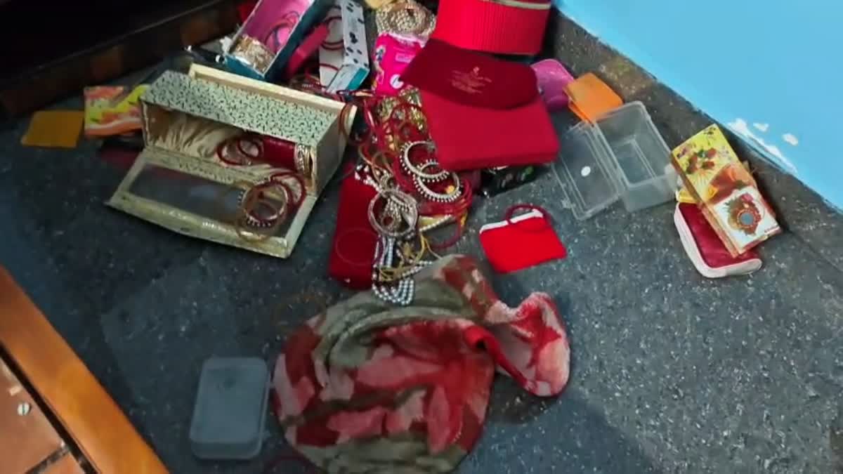रांची में चोरों के हौसले बुलंद: पुलिस सब-इंस्पेक्टर के बंद घर में 20 लाख से ज्यादा की चोरी, CCTV में कैद हुई वारदात