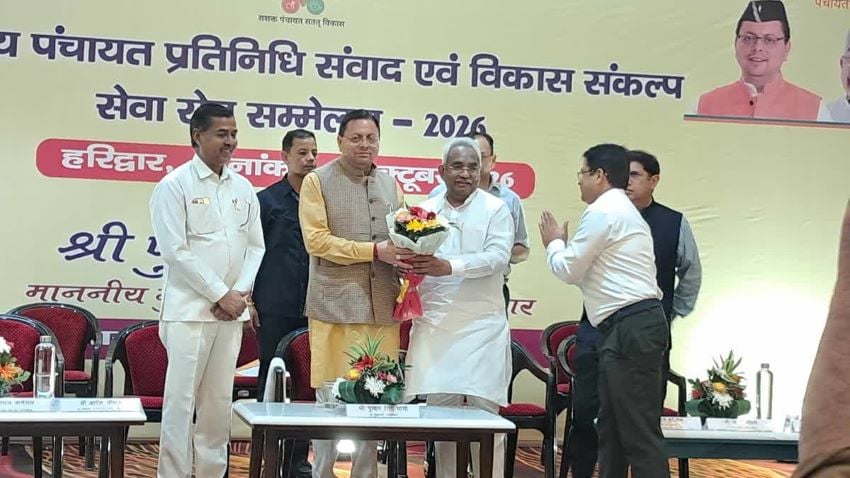 सीएम धामी ने राहुल गांधी के सामने खोल दी कांग्रेस की पुरानी फाइल! दिया ऐसा बयान कि मच गया सियासी भूचाल