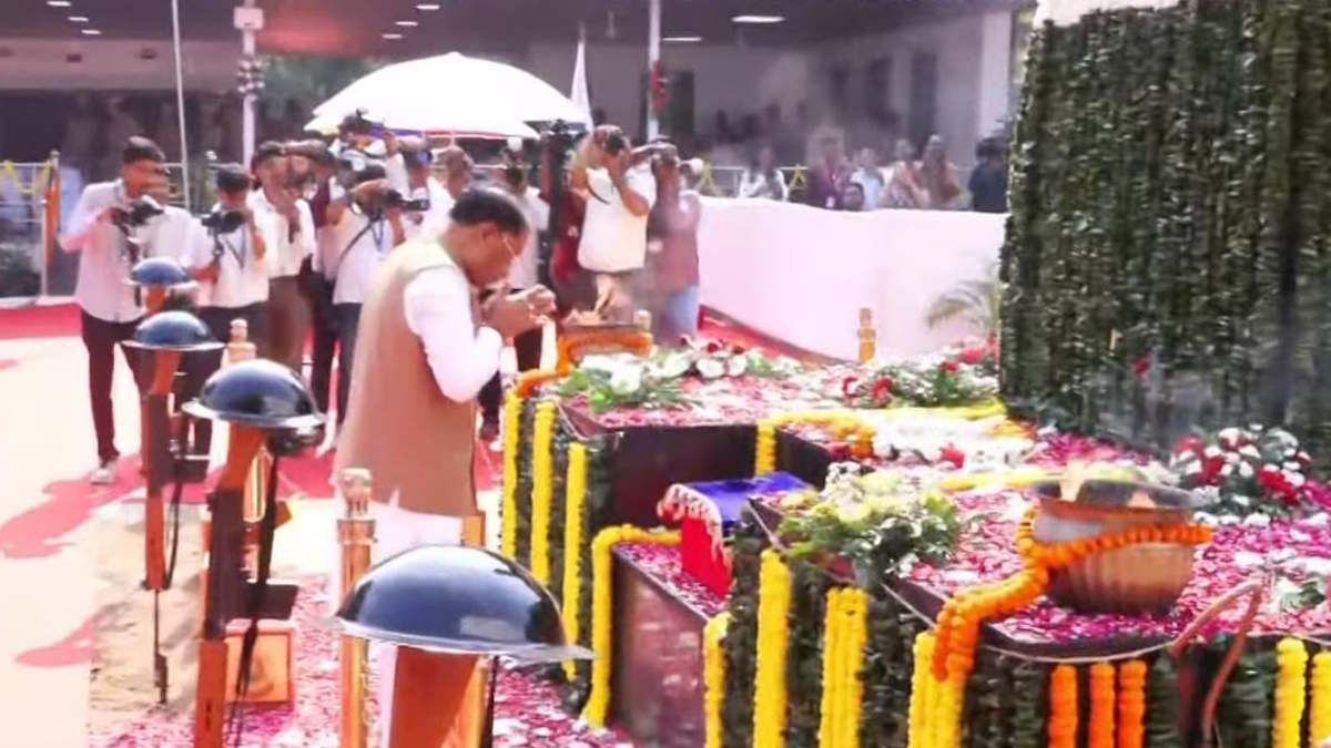 पुलिस स्मृति दिवस: मुख्यमंत्री साय ने नक्सलवाद के खात्मे के लिए जवानों के अदम्य साहस को किया सलाम…