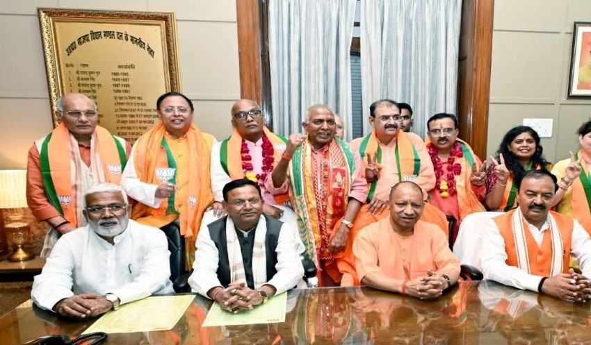 CM योगी, भूपेंद्र चौधरी और दोनों डिप्टी CM एक साथ पहुंचे… BJP के 8 राज्यसभा प्रत्याशियों के नामांकन ने क्यों बढ़ाई सियासी हलचल?