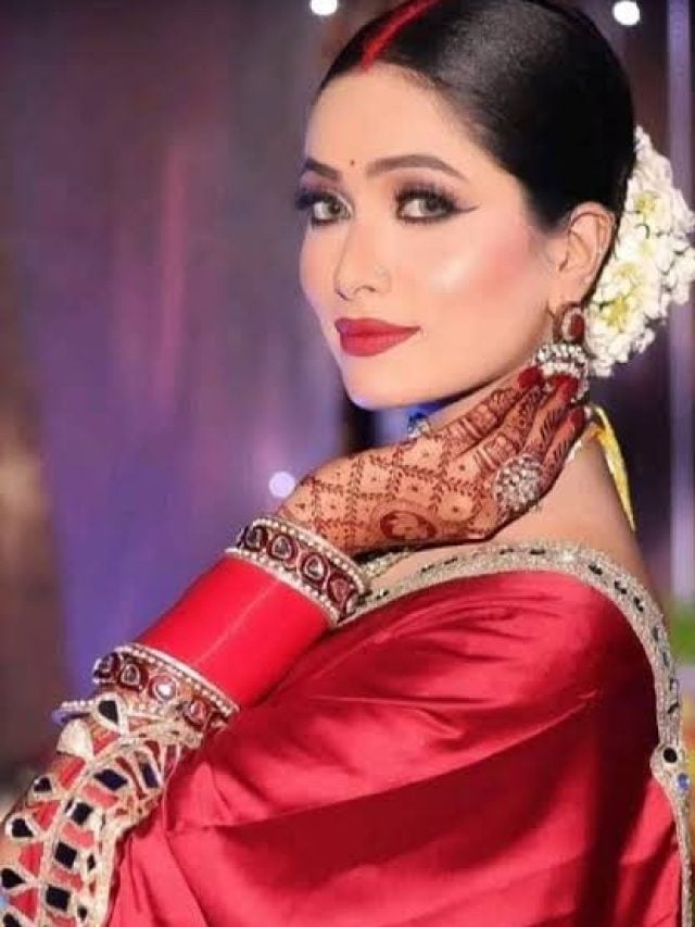 Karwa Chauth Makeup: चांद निकलते तक नहीं हिलेगा मेकअप, ये ब्यूटी टिप्स अपनाएं…